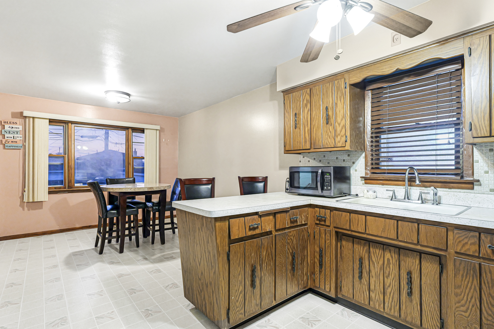 590 Exchange Avenue, Calumet City, IL 60409