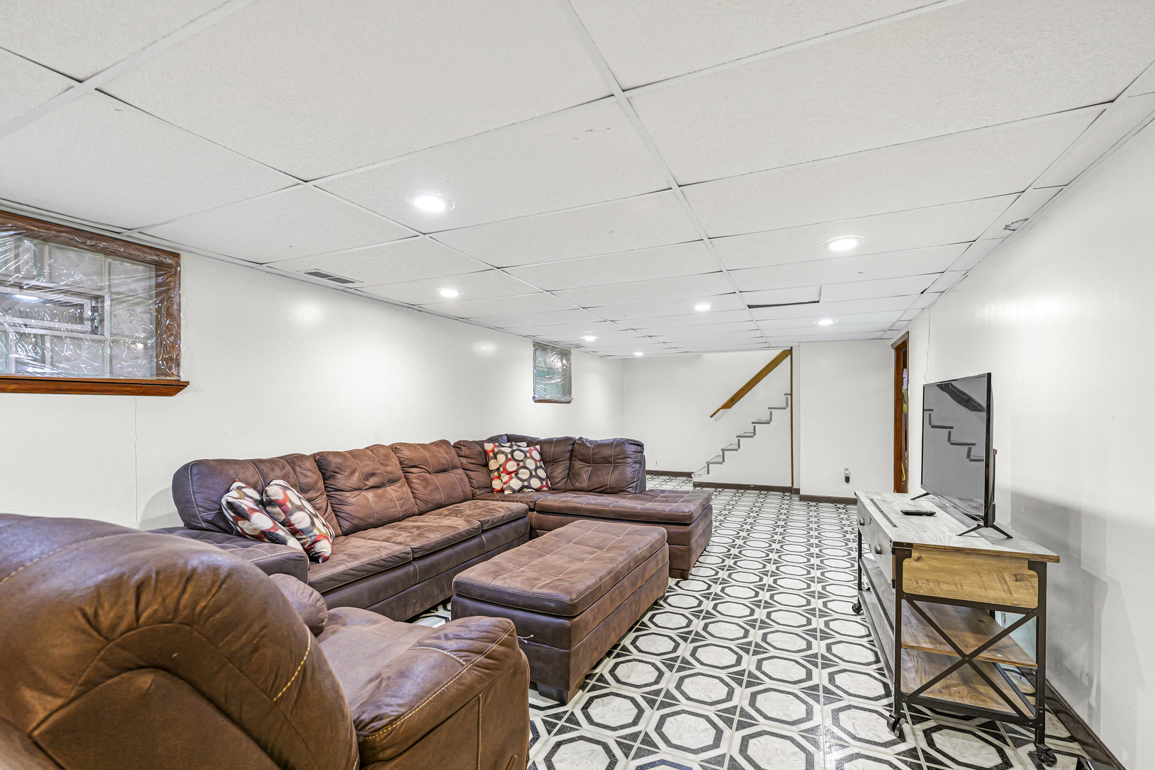 590 Exchange Avenue, Calumet City, IL 60409