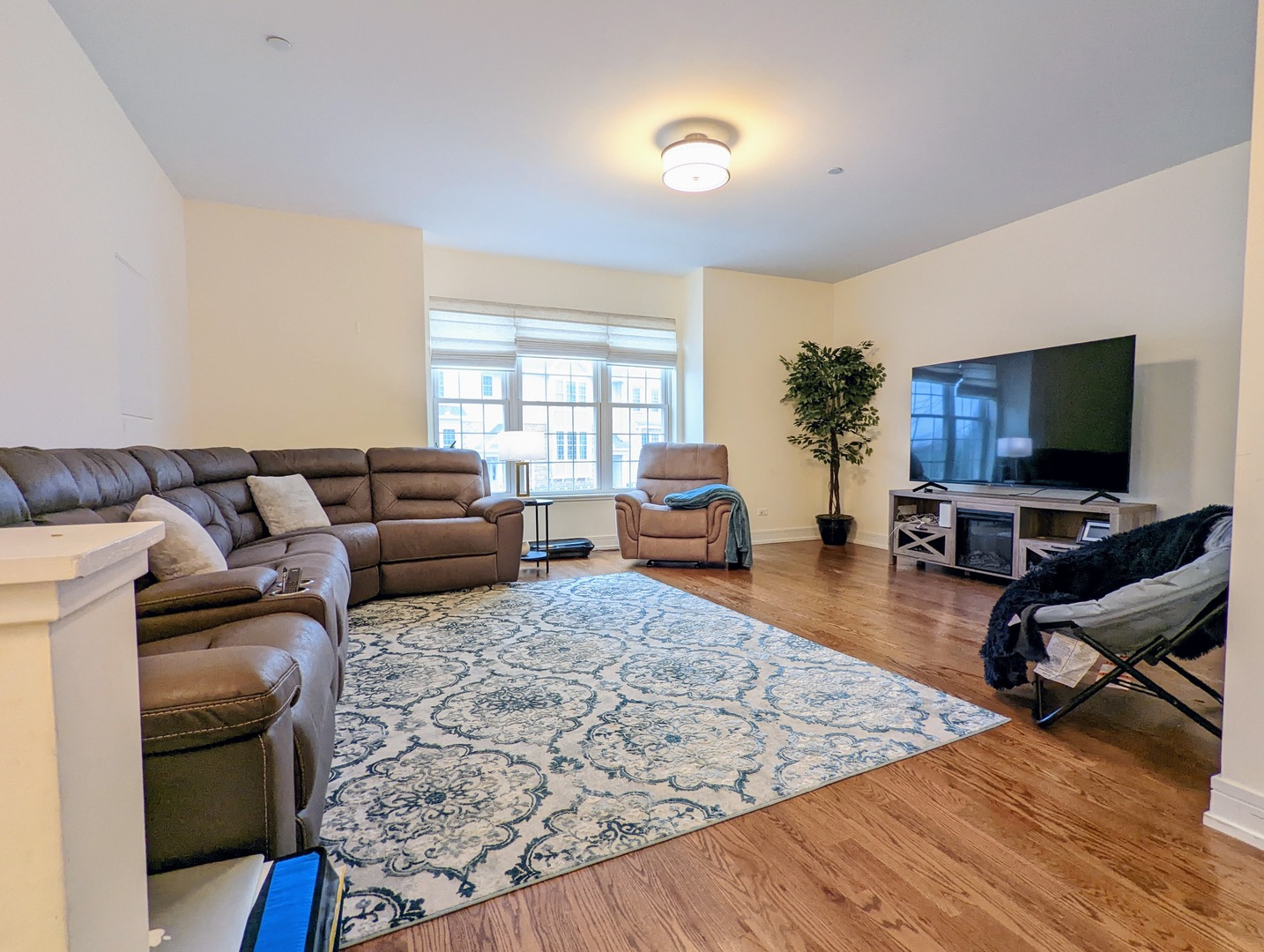 2603 Chelsey Street, Buffalo Grove, IL 60089