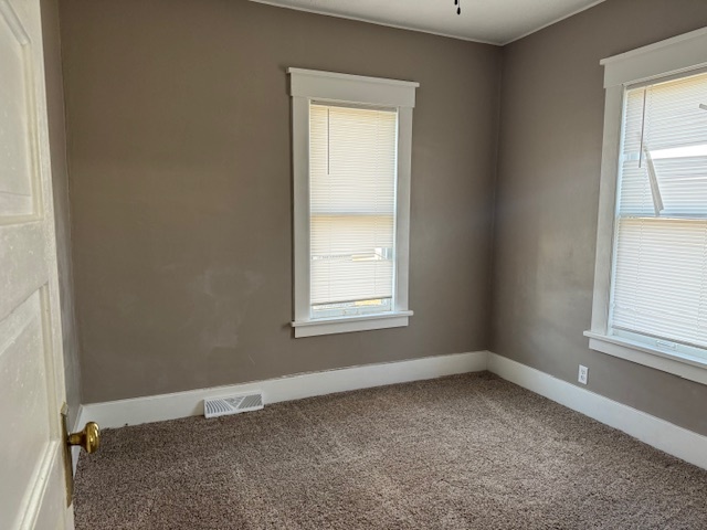 104 W Lincoln Street, Flanagan, IL 61740