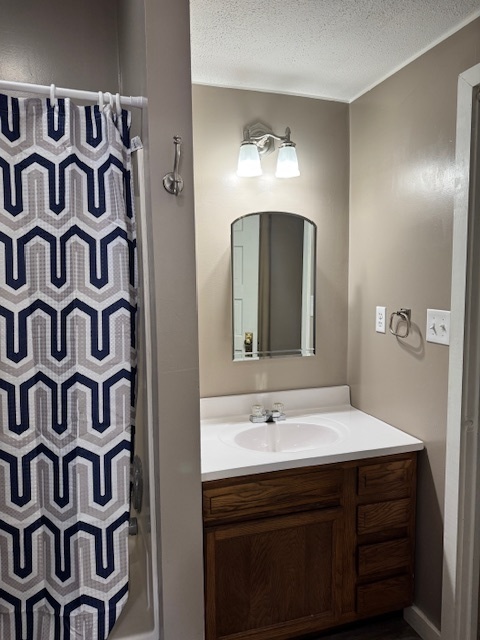 104 W Lincoln Street, Flanagan, IL 61740