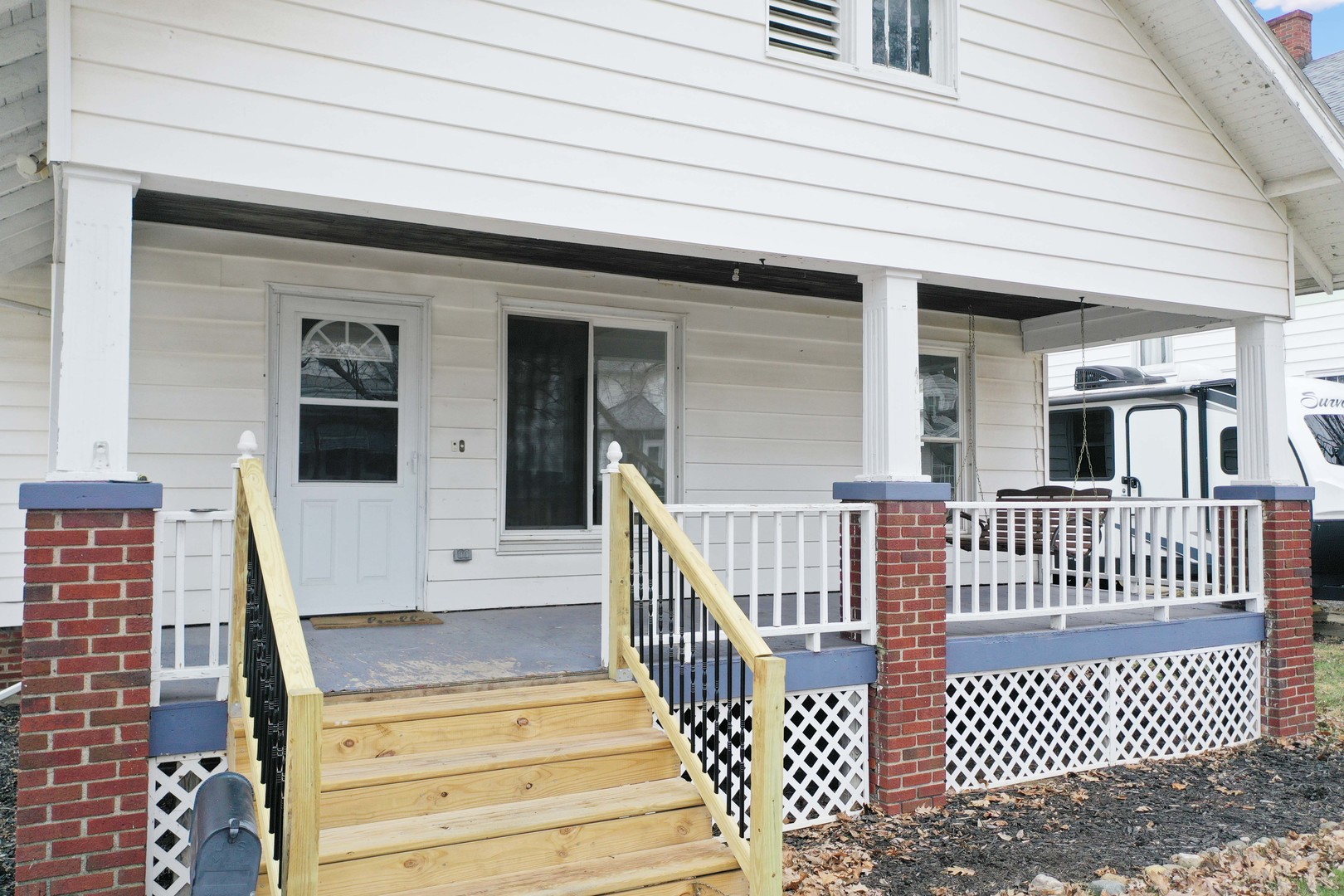 615 N Mulberry Street, Clinton, IL 61727