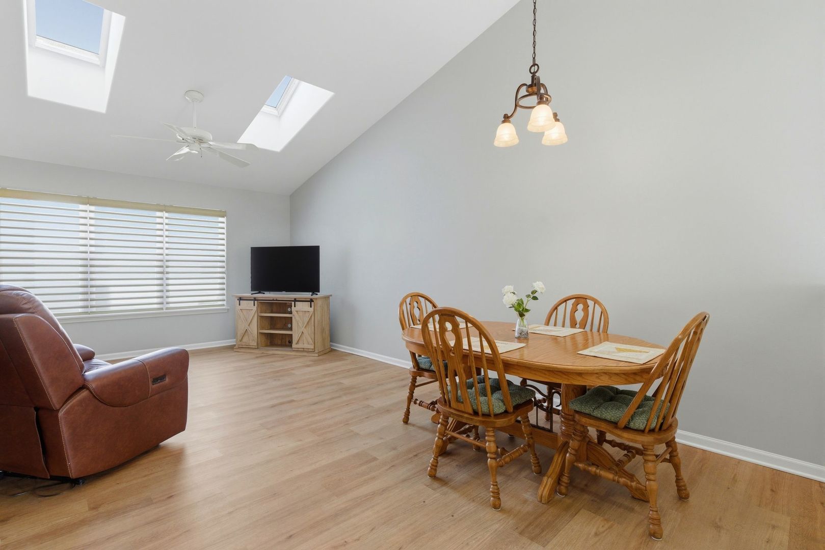 9334 Waterfall Glen Boulevard, Darien, IL 60561