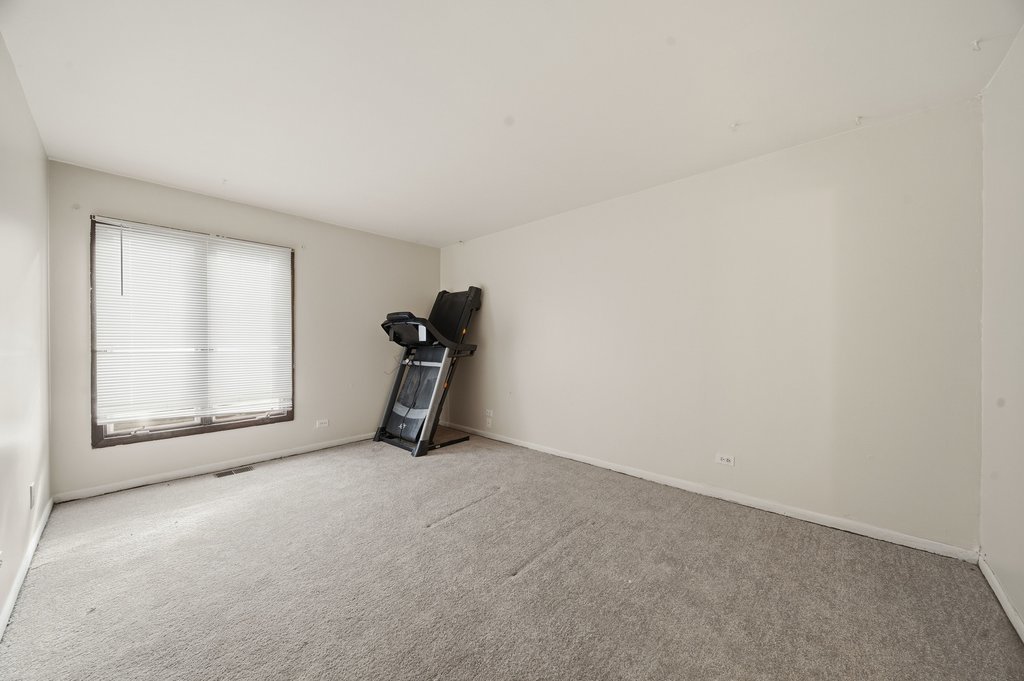 1100 Holbrook Road #D, Homewood, IL 60430