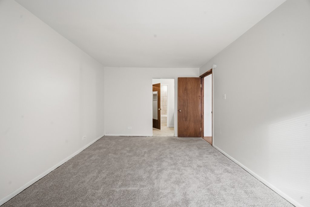 1100 Holbrook Road #D, Homewood, IL 60430