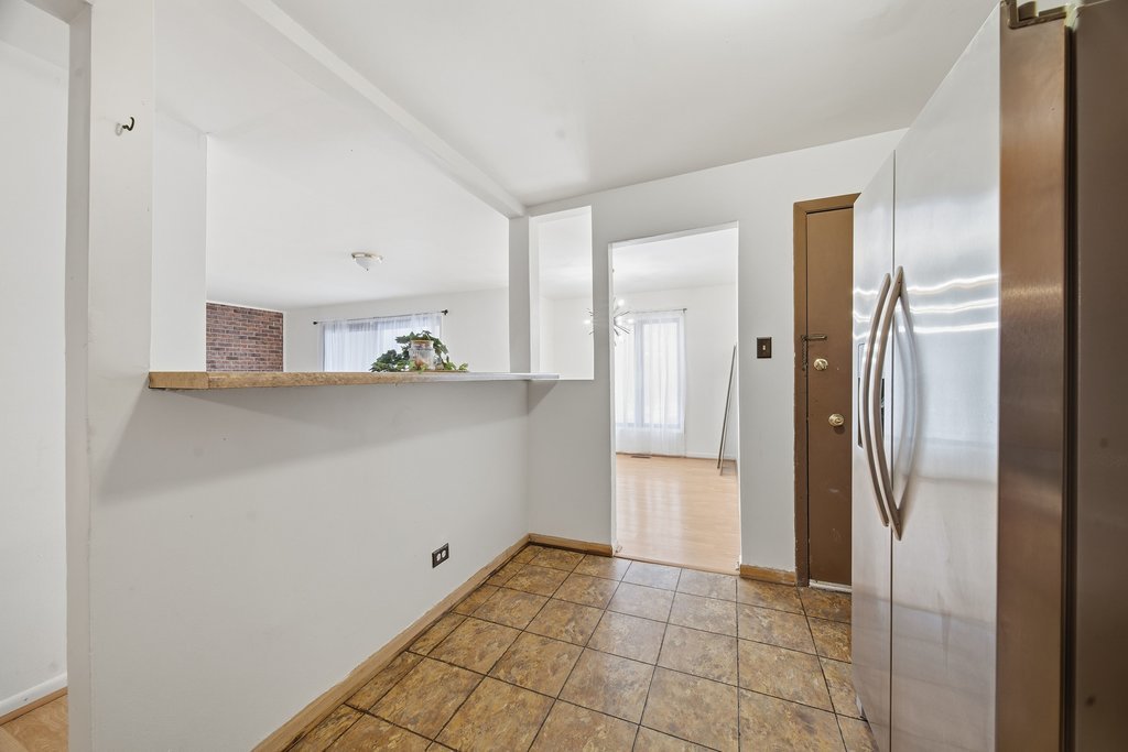 1100 Holbrook Road #D, Homewood, IL 60430