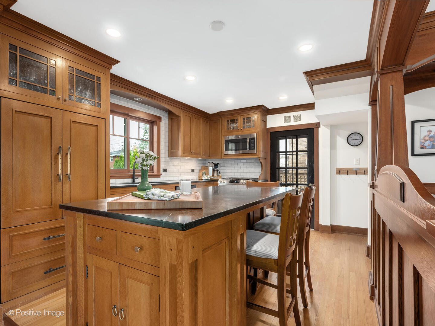 524 S Stone Avenue, La Grange, IL 60525