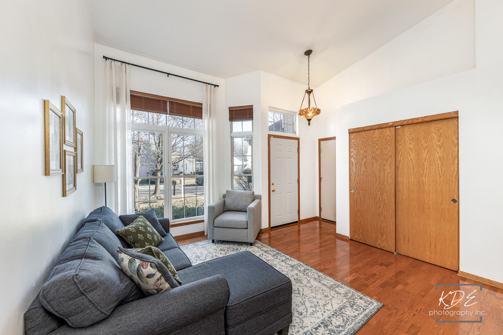 170 Cherrywood Court, Romeoville, IL 60446