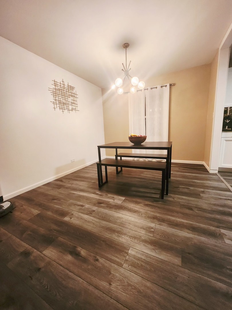 264 Lincoln Drive, Bartlett, IL 60103