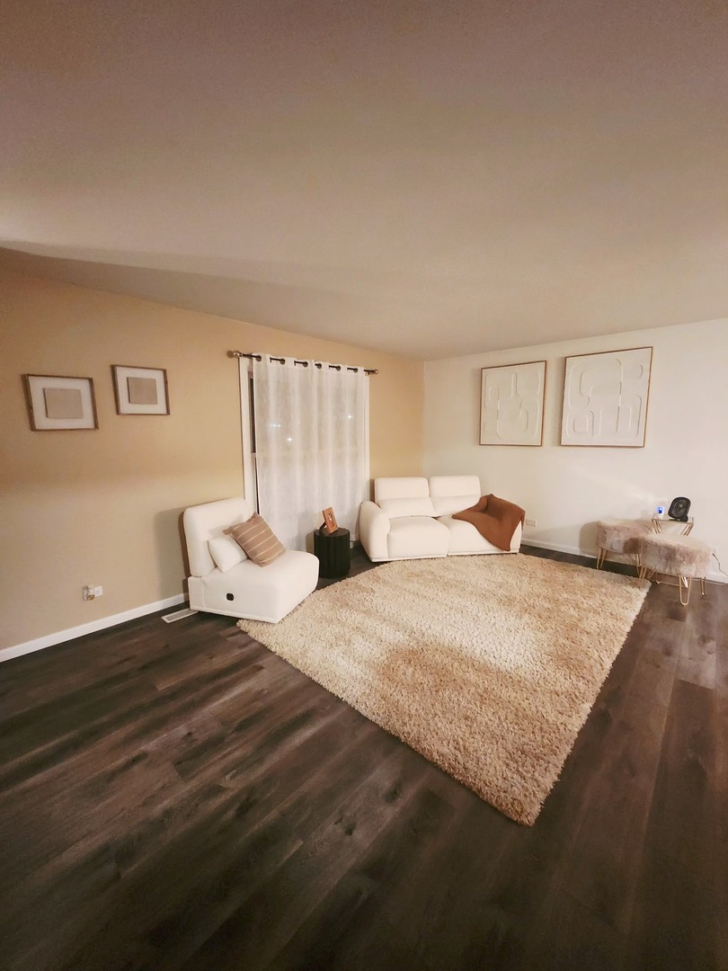 264 Lincoln Drive, Bartlett, IL 60103