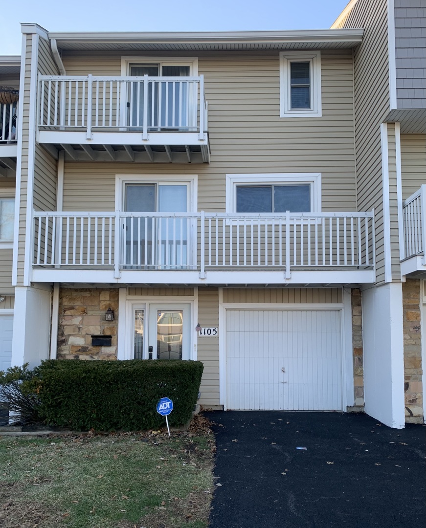 1105 Sandpiper Court, Bartlett, IL 60103