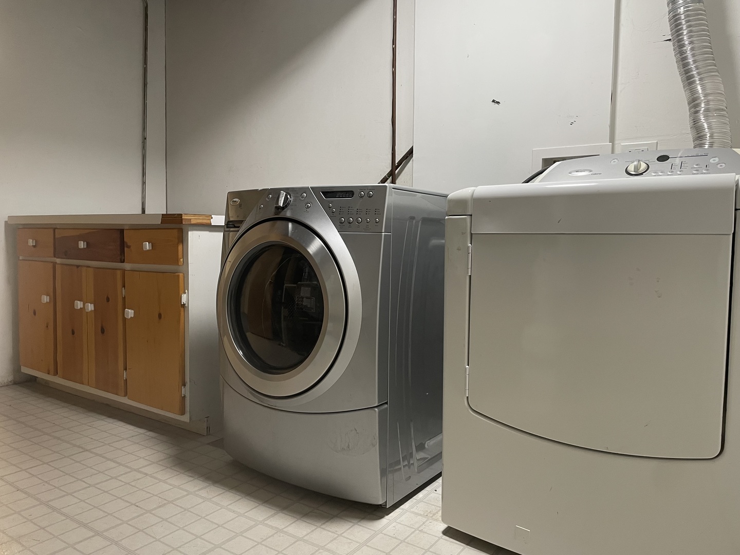 1105 Sandpiper Court, Bartlett, IL 60103