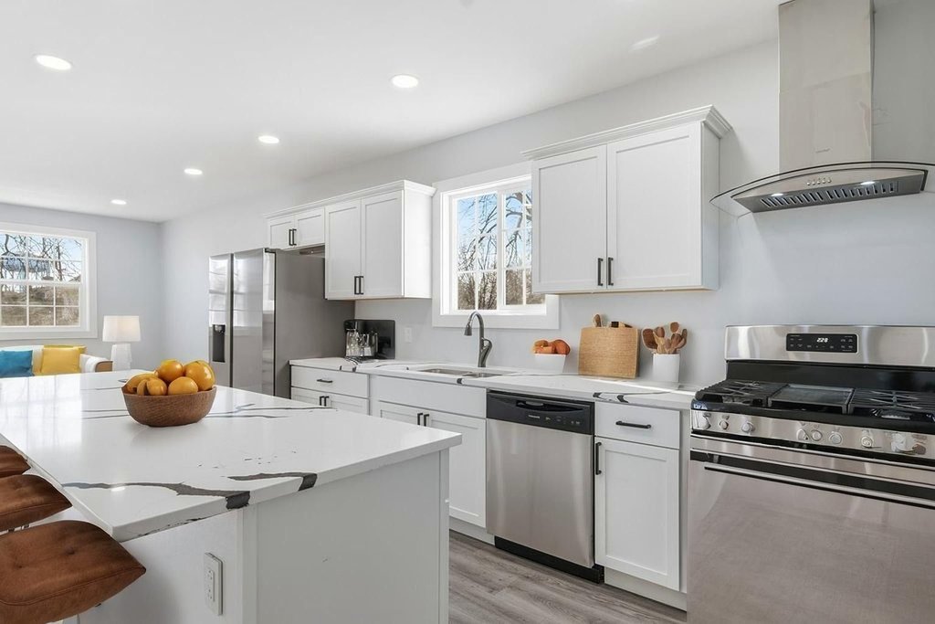 2112 Market Street, Blue Island, IL 60406