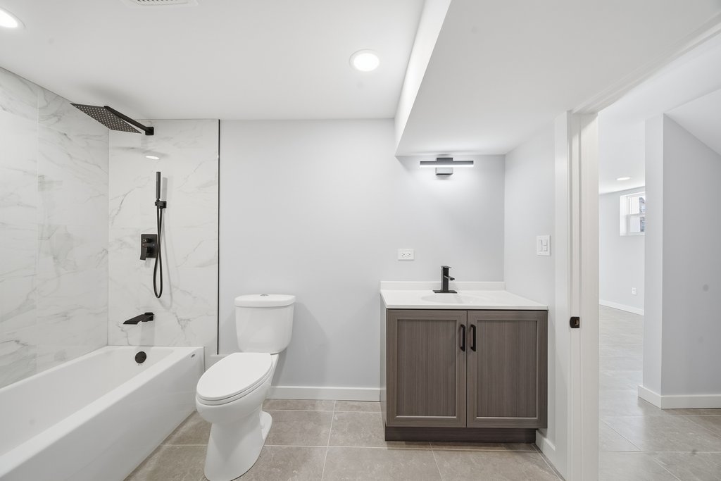 2112 Market Street, Blue Island, IL 60406