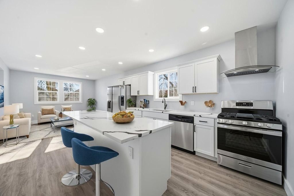 2112 Market Street, Blue Island, IL 60406