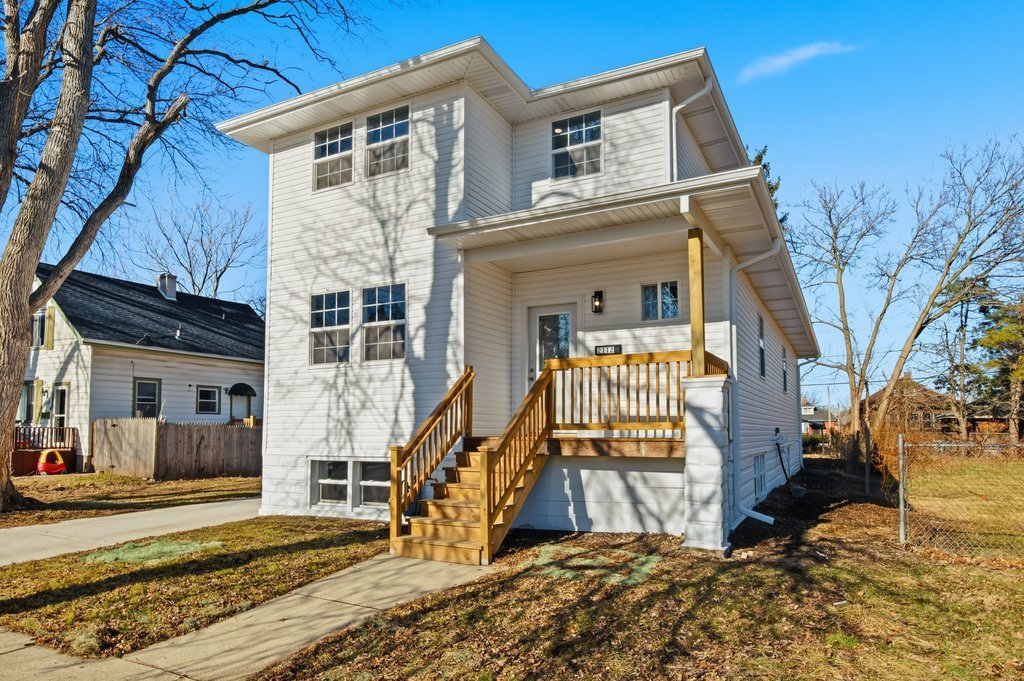 2112 Market Street, Blue Island, IL 60406