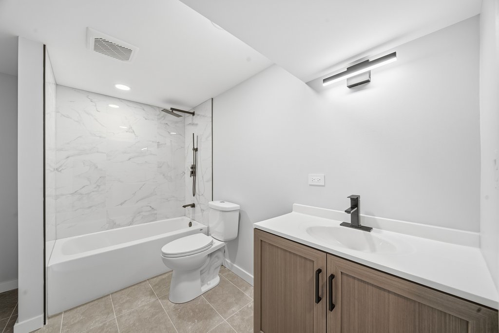 2112 Market Street, Blue Island, IL 60406