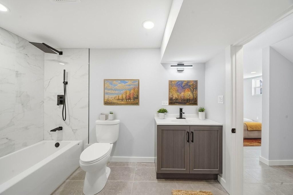 2112 Market Street, Blue Island, IL 60406