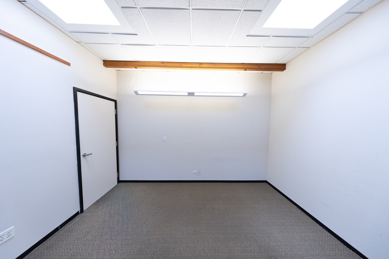 206 E Church Street, Libertyville, IL 60048