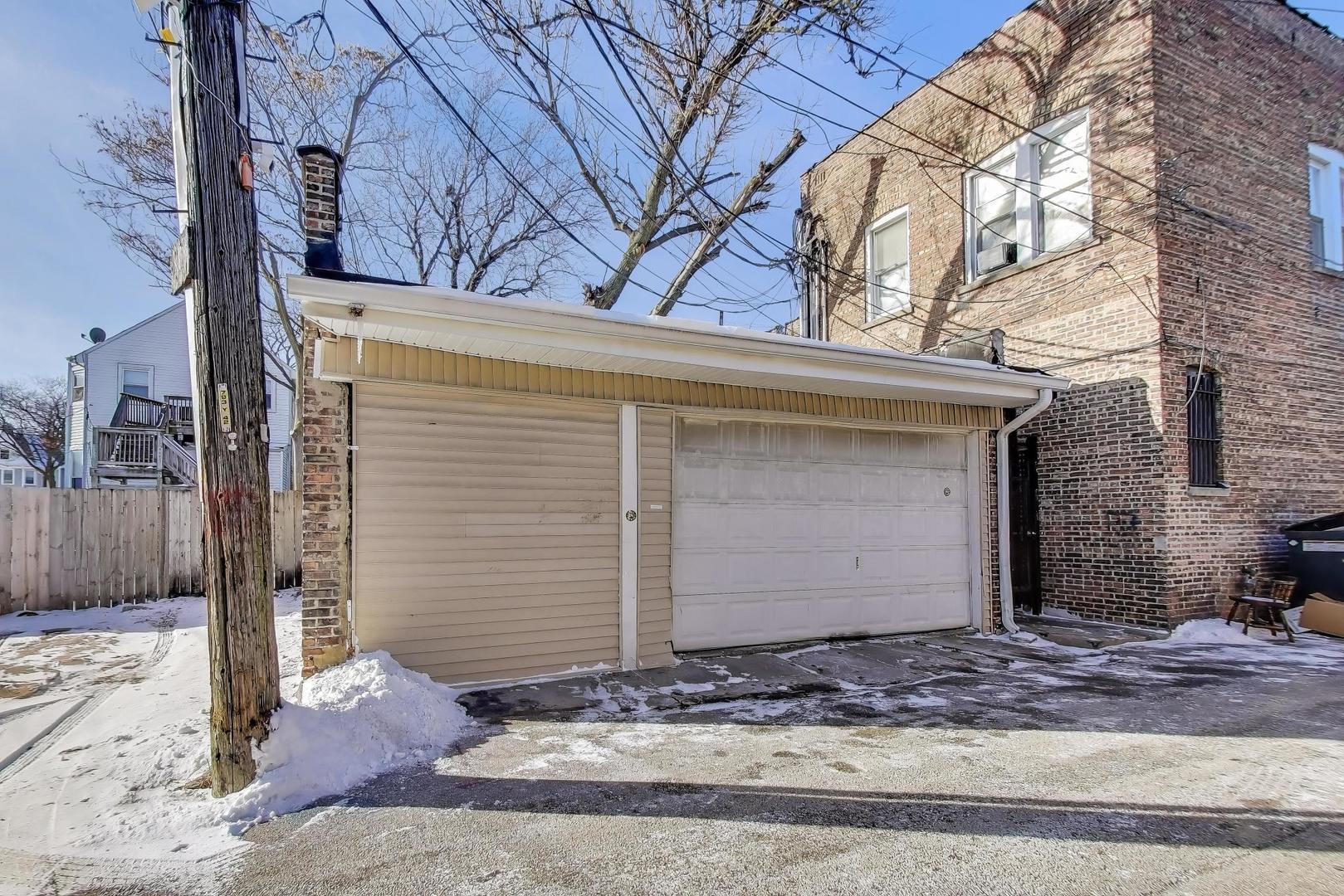 759 N Pine Avenue, Chicago, IL 60644