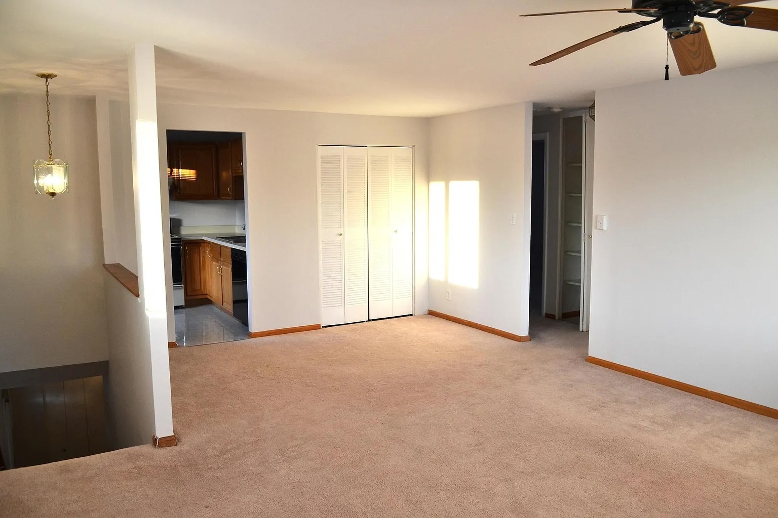 1306 FORESTDALE Court #1306, Schaumburg, IL 60193