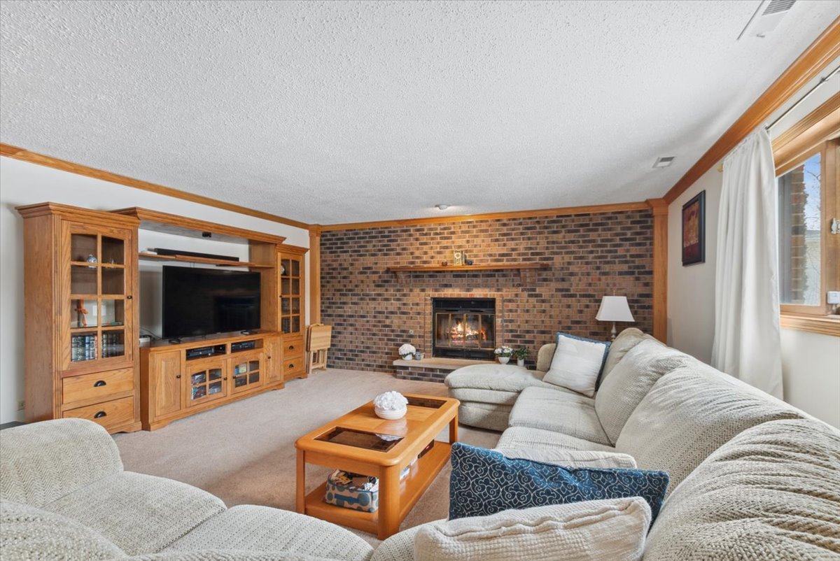 3505 Lyle Lane, Crete, IL 60417