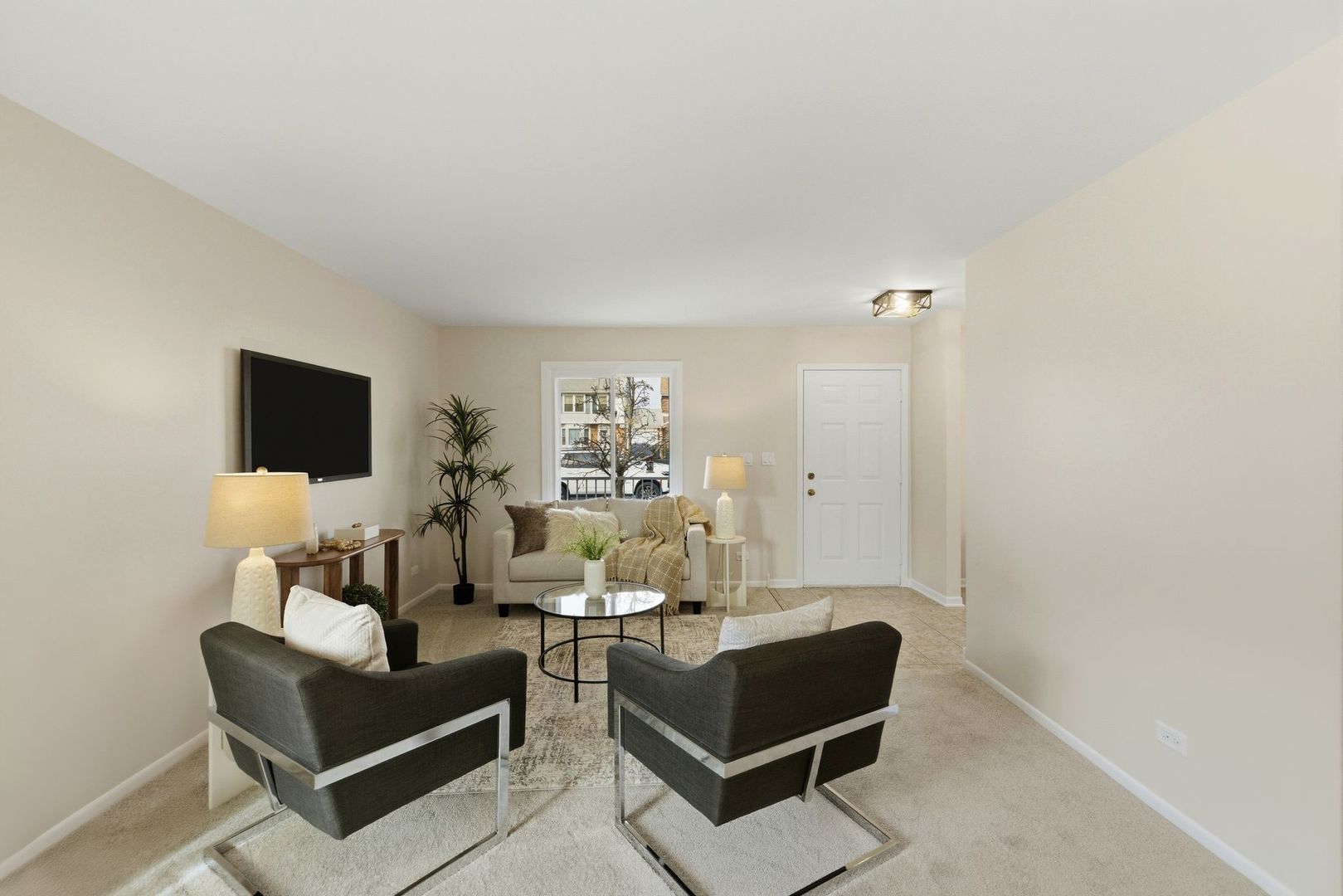 1328 Big Horn Trail, Carol Stream, IL 60188