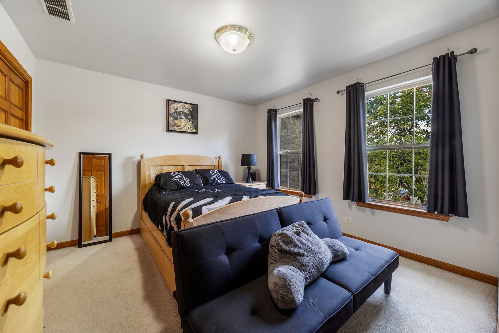 238 Willowwood Drive, Oswego, IL 60543