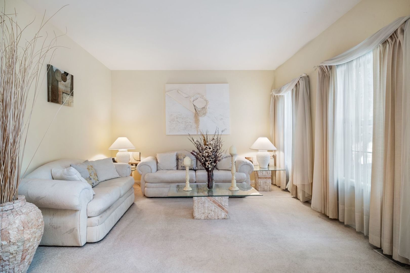 238 Willowwood Drive, Oswego, IL 60543