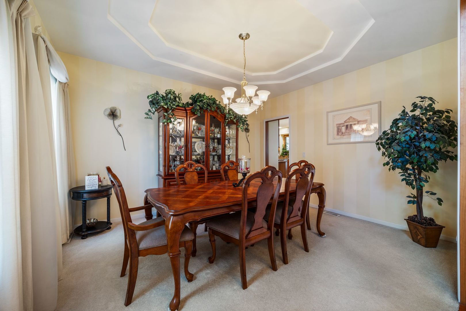 238 Willowwood Drive, Oswego, IL 60543