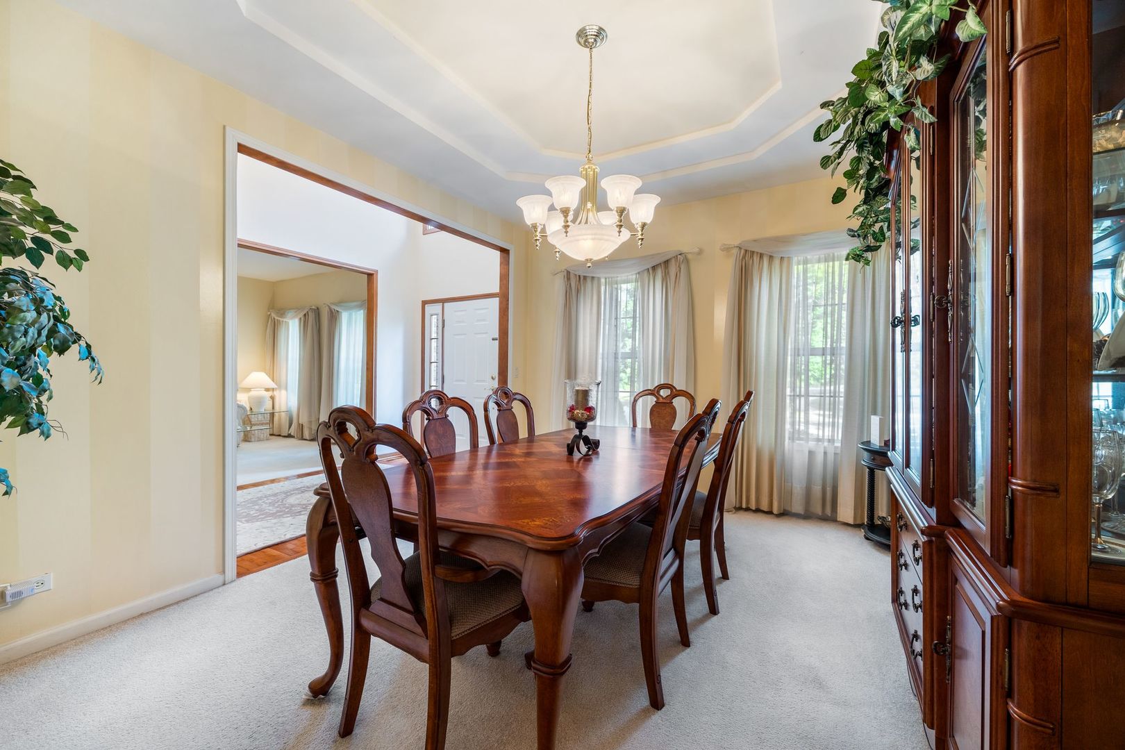 238 Willowwood Drive, Oswego, IL 60543