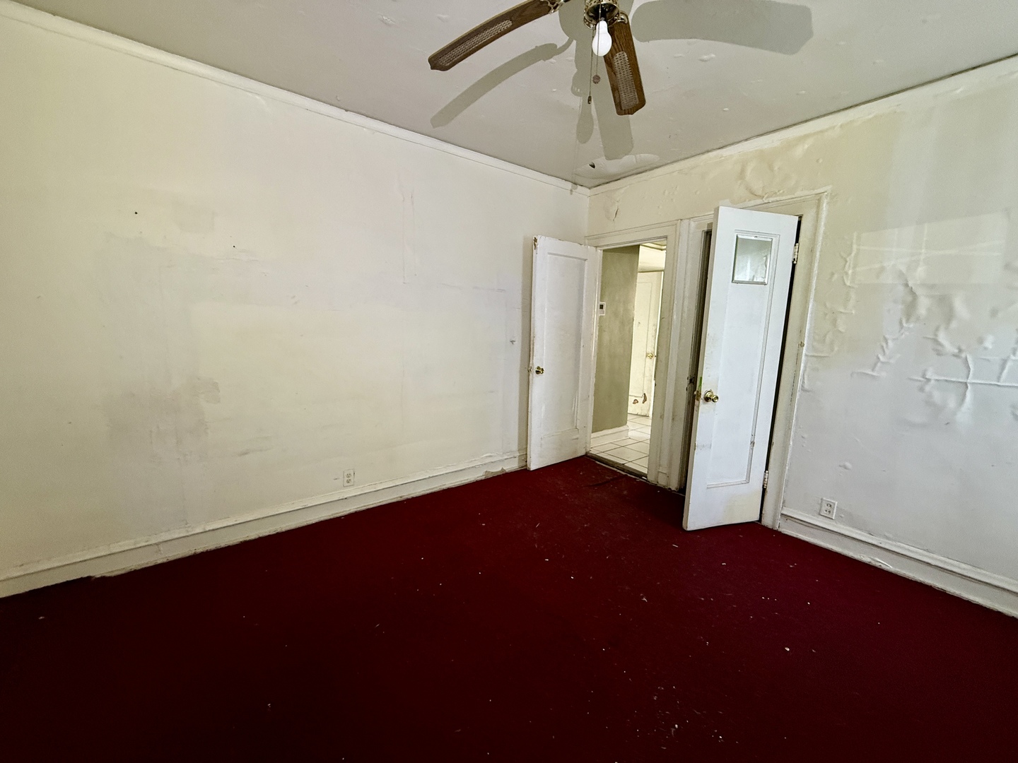 7741 S Oglesby Avenue, Chicago, IL 60649