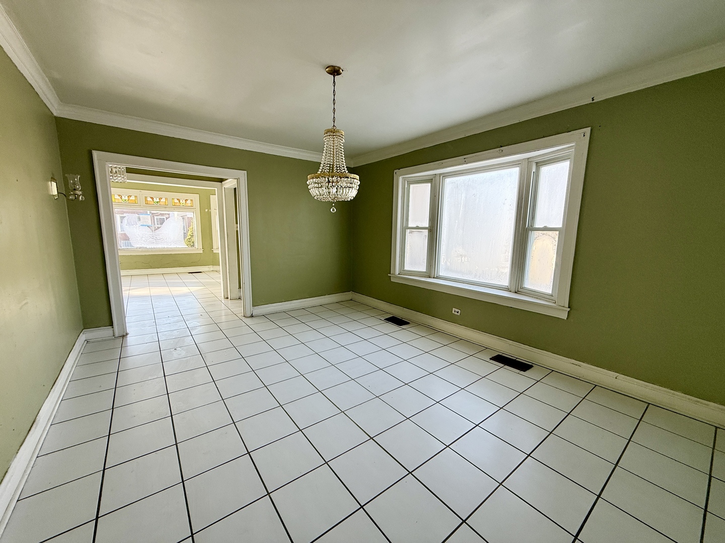 7741 S Oglesby Avenue, Chicago, IL 60649