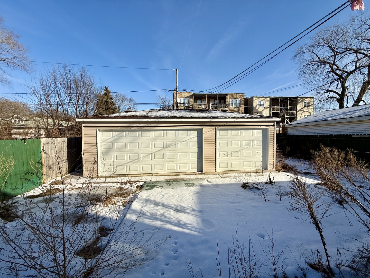 7741 S Oglesby Avenue, Chicago, IL 60649