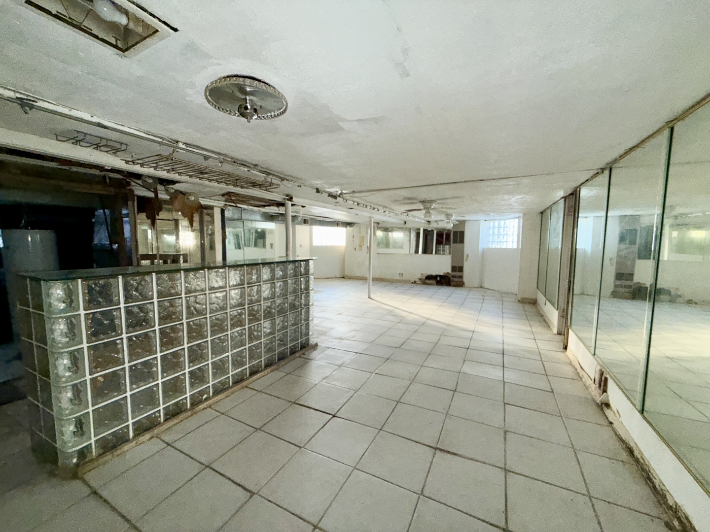 7741 S Oglesby Avenue, Chicago, IL 60649