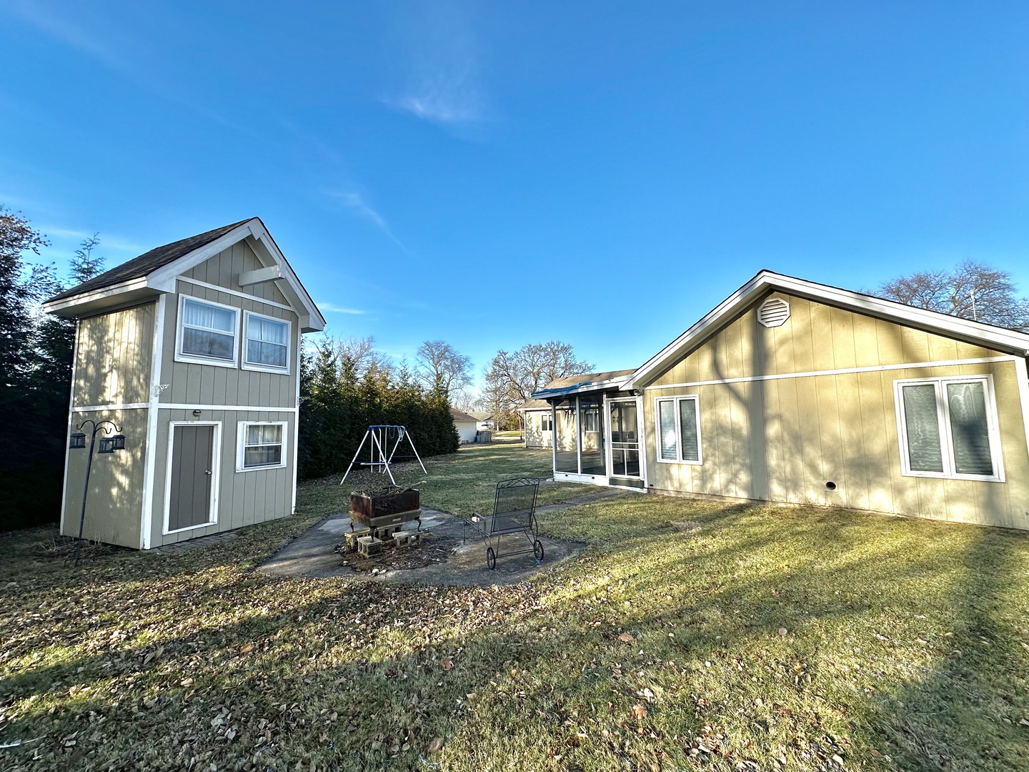 1901 W 56th Street, La Grange Highlands, IL 60525
