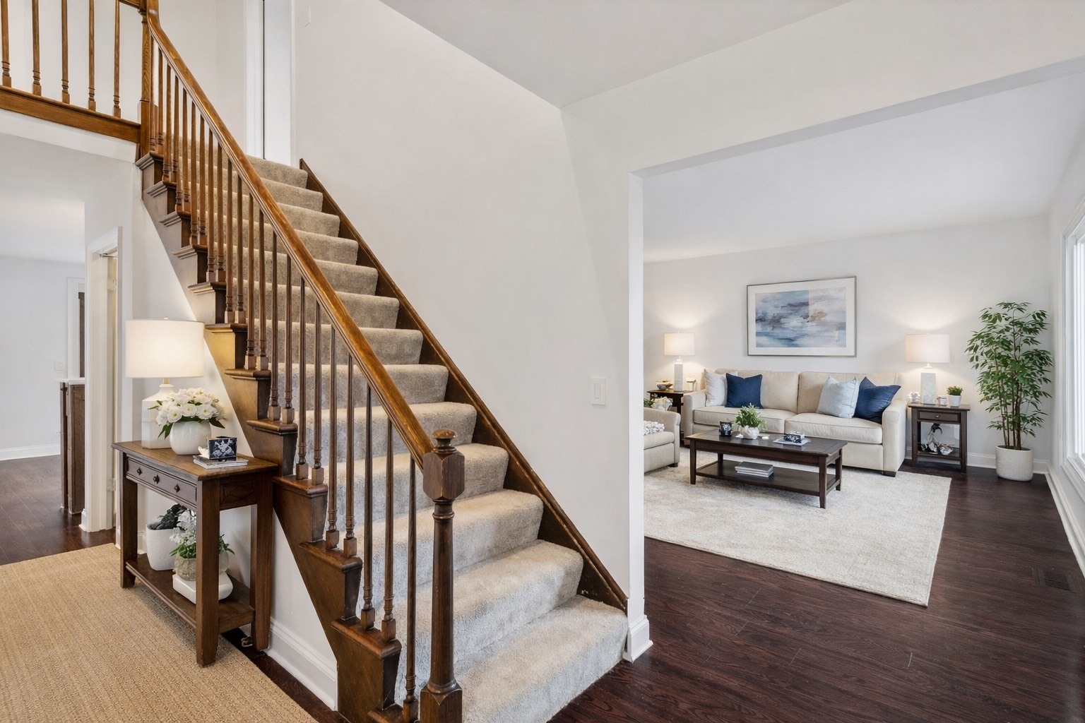 366 Ventura Club Drive, Roselle, IL 60172