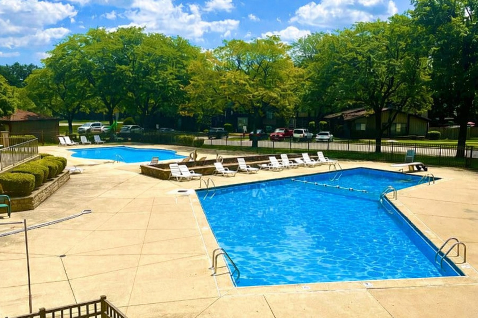 366 Ventura Club Drive, Roselle, IL 60172