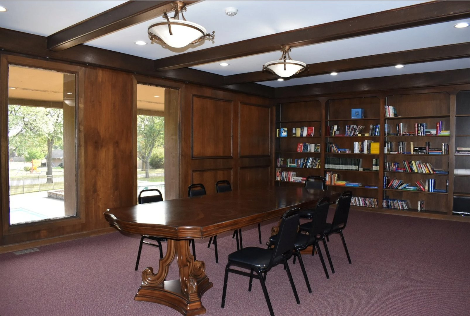 366 Ventura Club Drive, Roselle, IL 60172