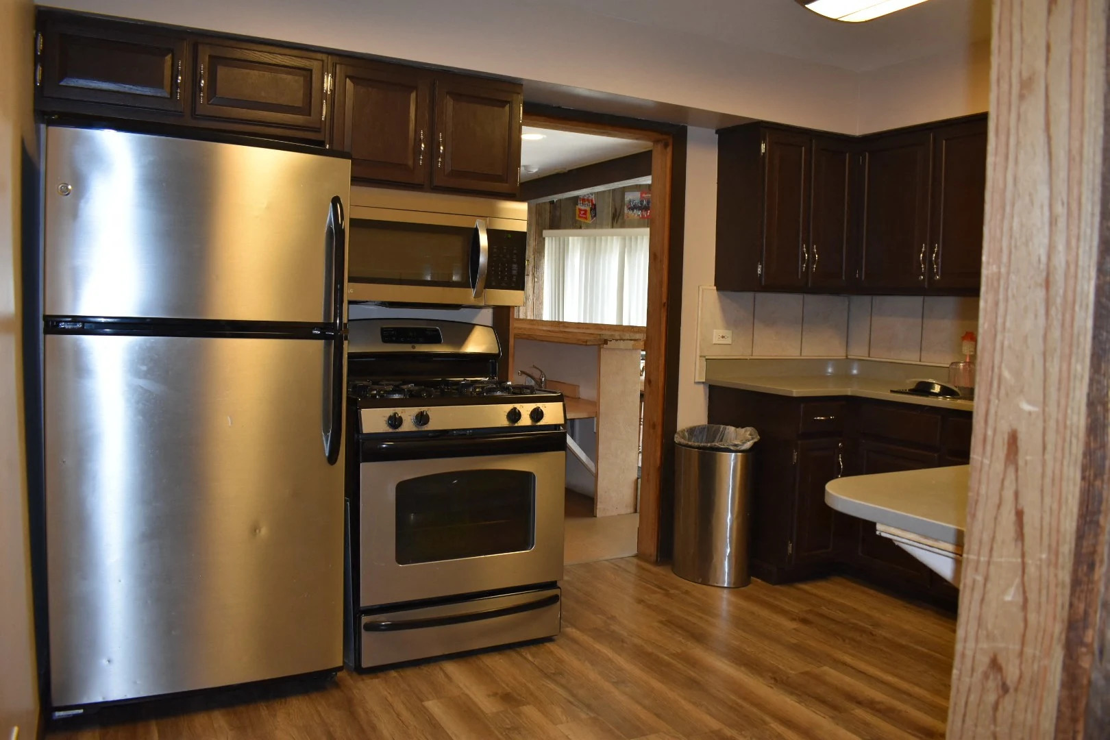 366 Ventura Club Drive, Roselle, IL 60172