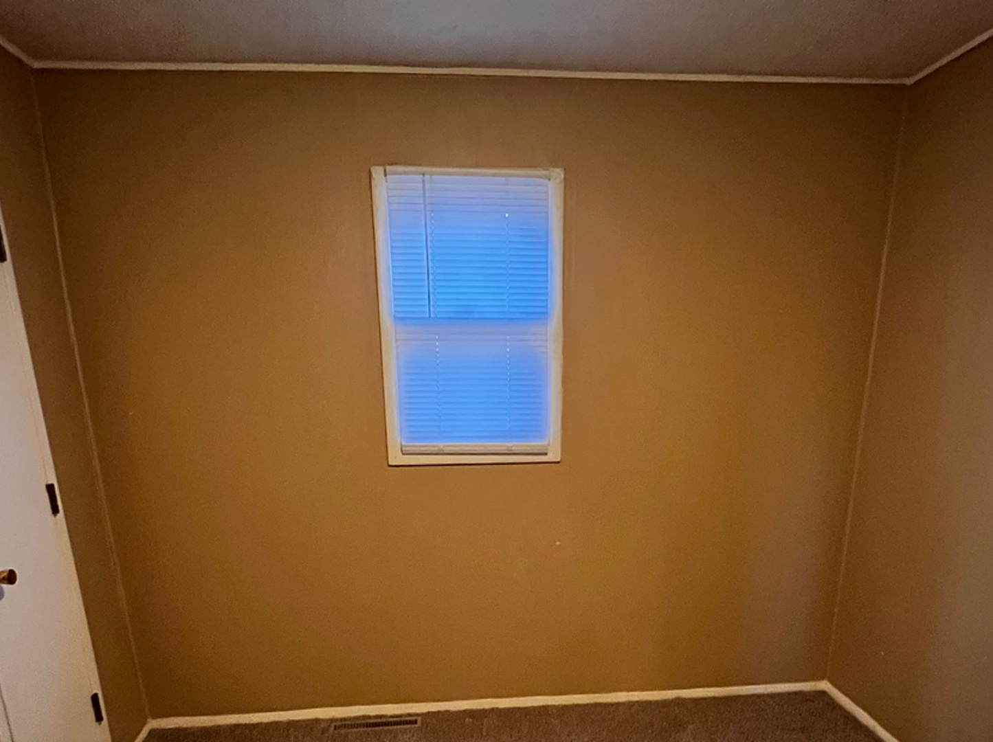 708 N Madison Street, Lincoln, IL 62656