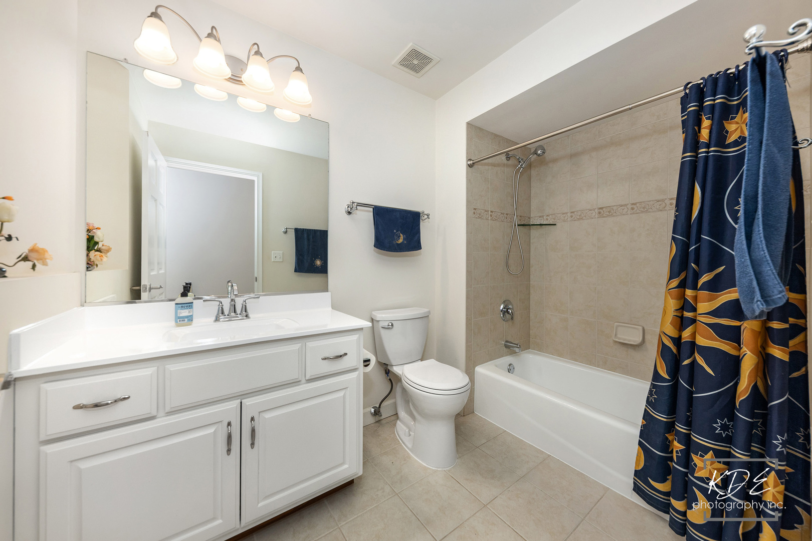 9361 Keswick Drive, Woodridge, IL 60517