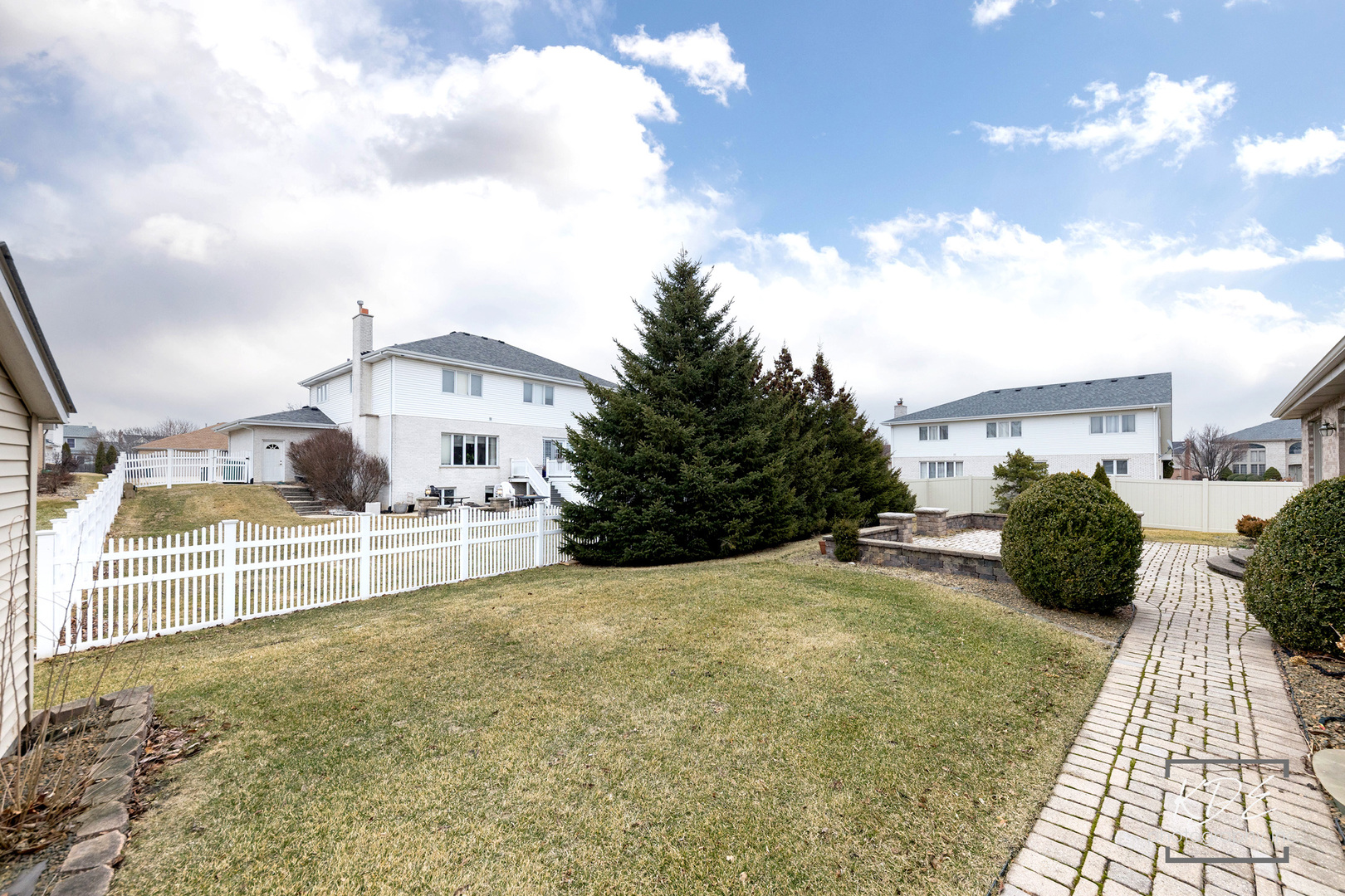 9361 Keswick Drive, Woodridge, IL 60517