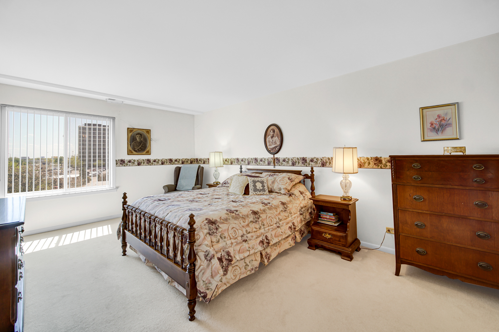 900 E Wilmette Road #406, Palatine, IL 60074