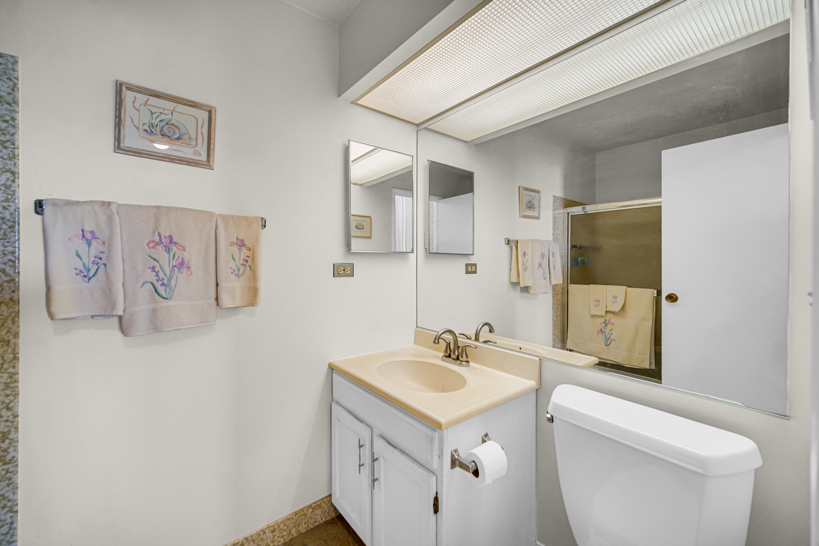 900 E Wilmette Road #406, Palatine, IL 60074