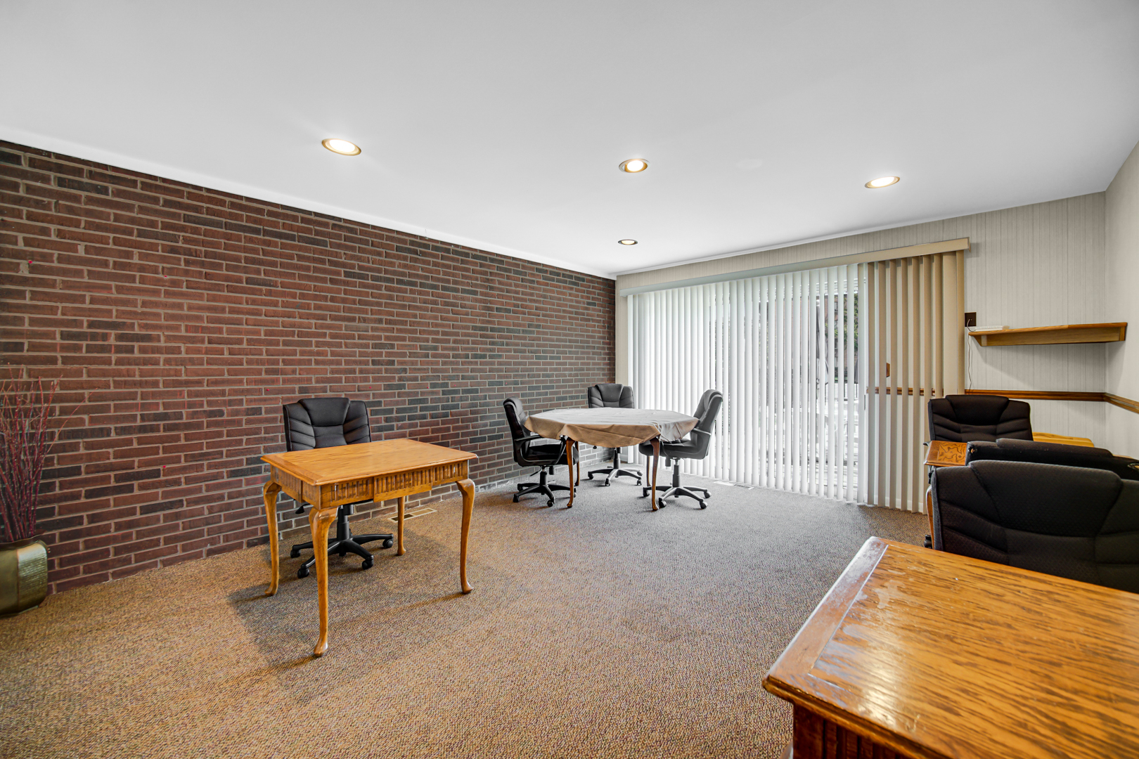900 E Wilmette Road #406, Palatine, IL 60074