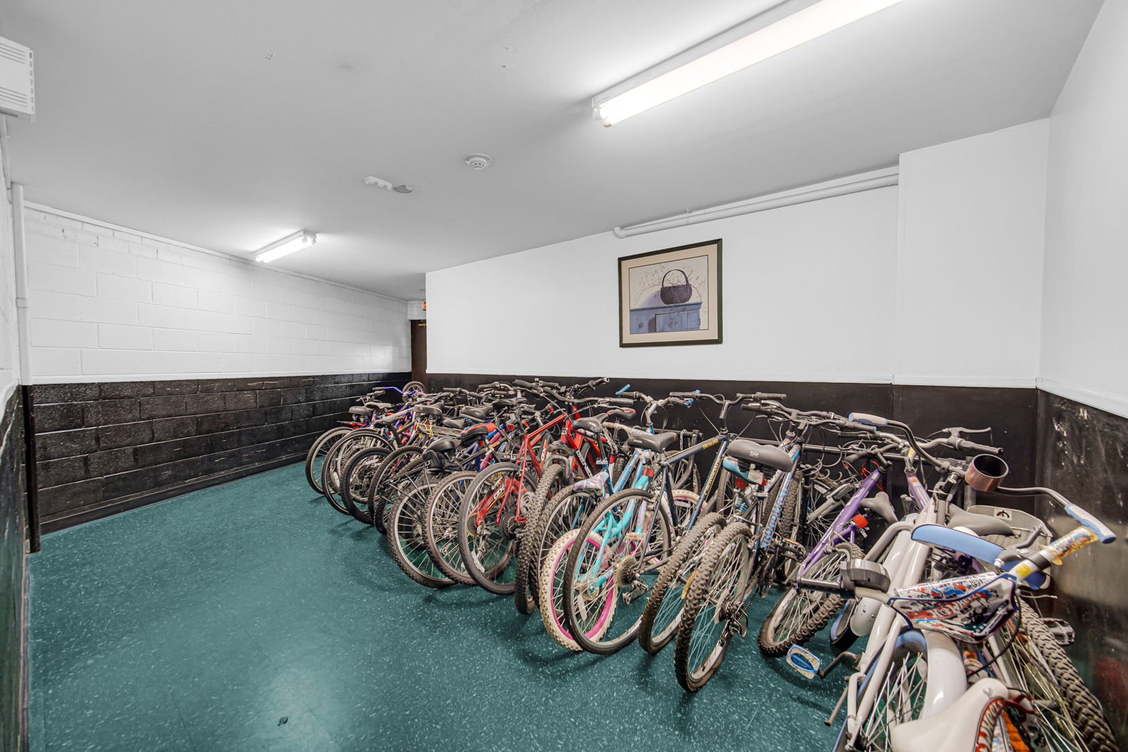 900 E Wilmette Road #406, Palatine, IL 60074