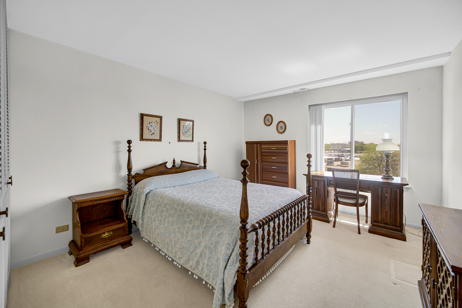 900 E Wilmette Road #406, Palatine, IL 60074