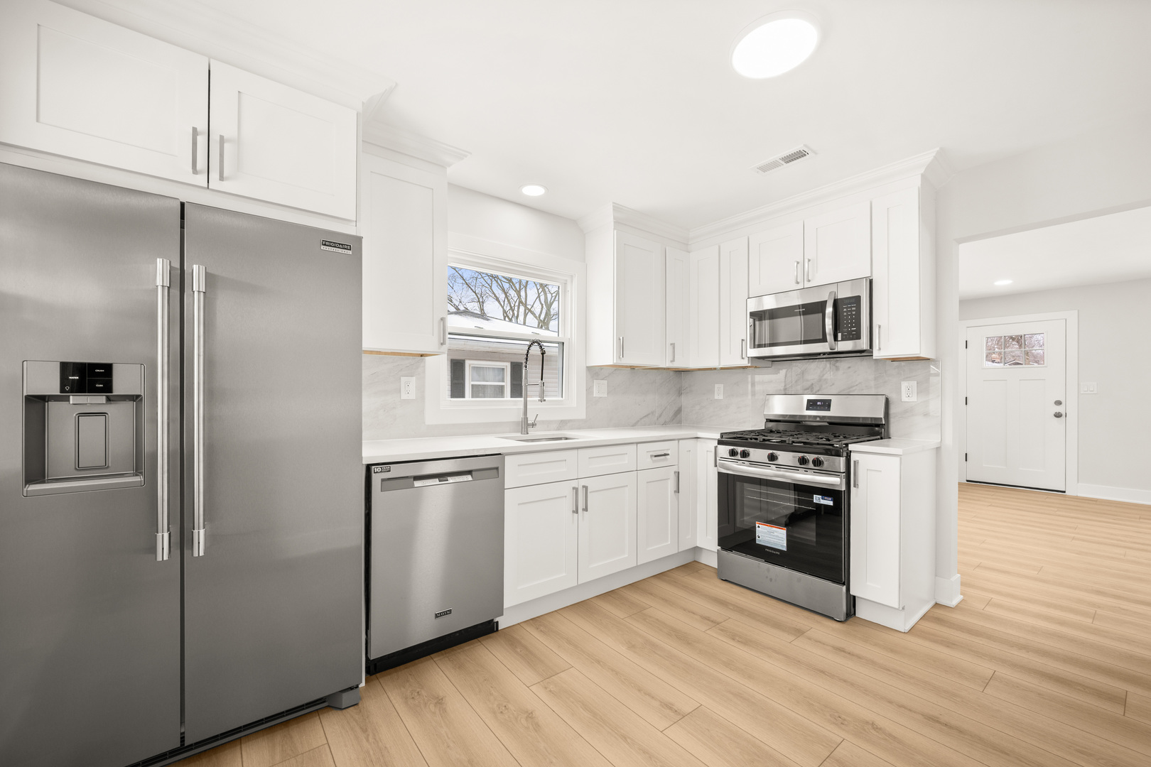 400 Kishwaukee Drive, Sycamore, IL 60178