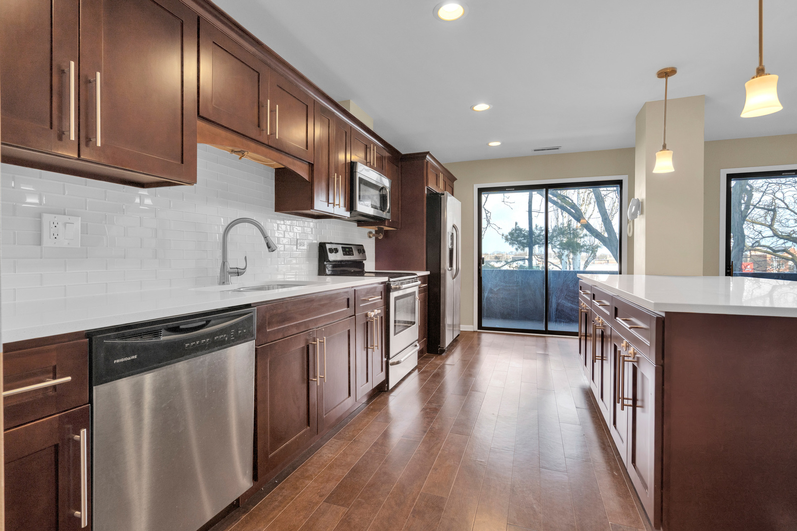 9242 Gross Point Road #310, Skokie, IL 60077